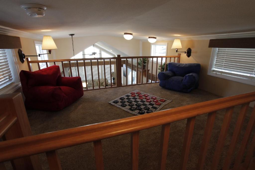 Lake Magic Loft Cottage 11 image