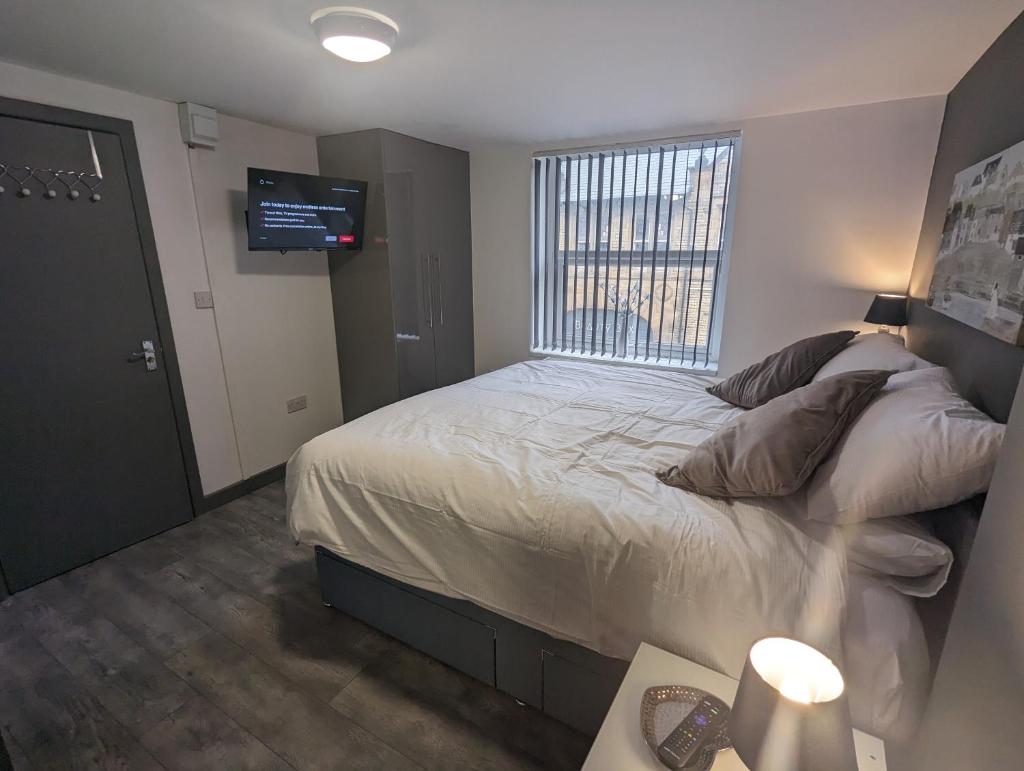 Station Apartments Room Type - Double or Twin Room