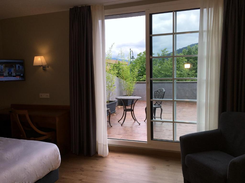 Hotel Gernika - Adults Only photo 2