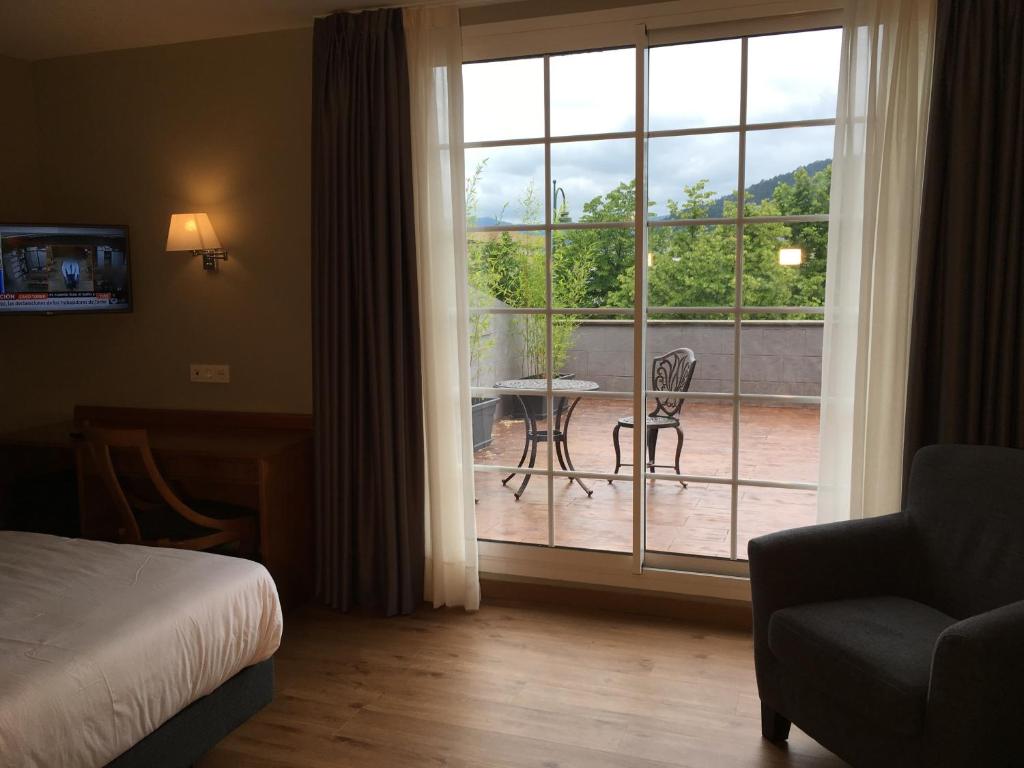 Hotel Gernika - Adults Only photo 3