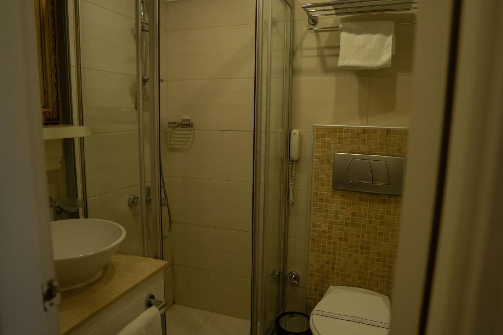 Avicenna Hotel - Tap to explore photos