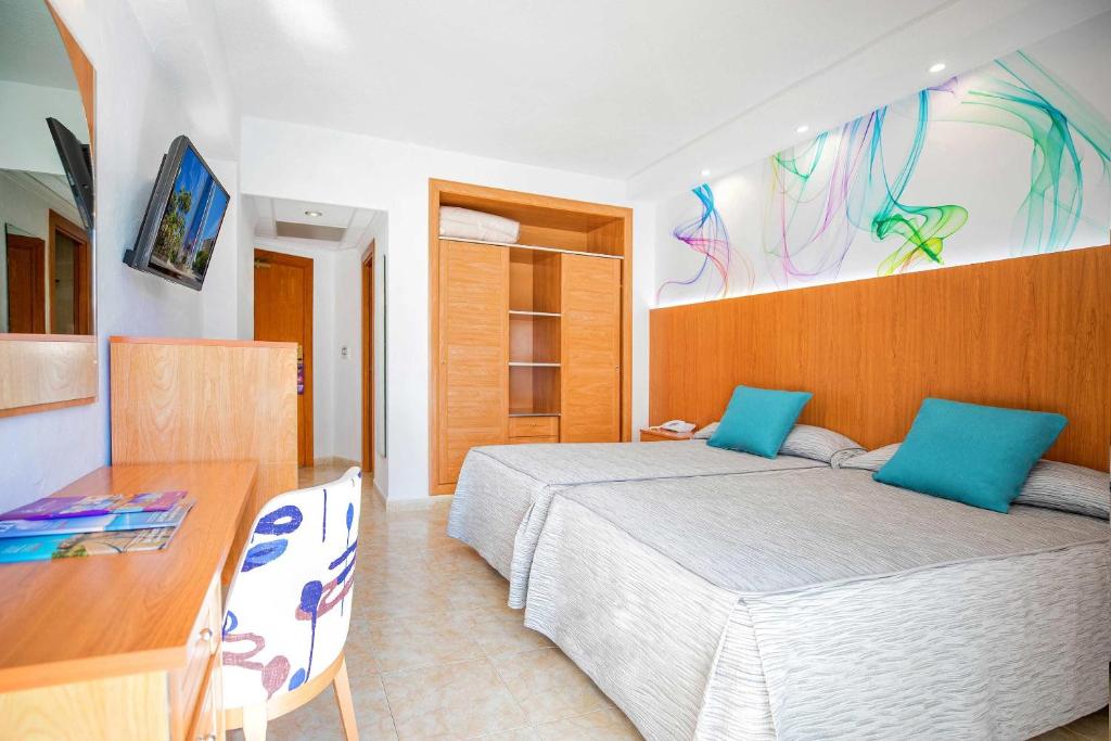 Hotel Servigroup Castilla - Tap to explore photos
