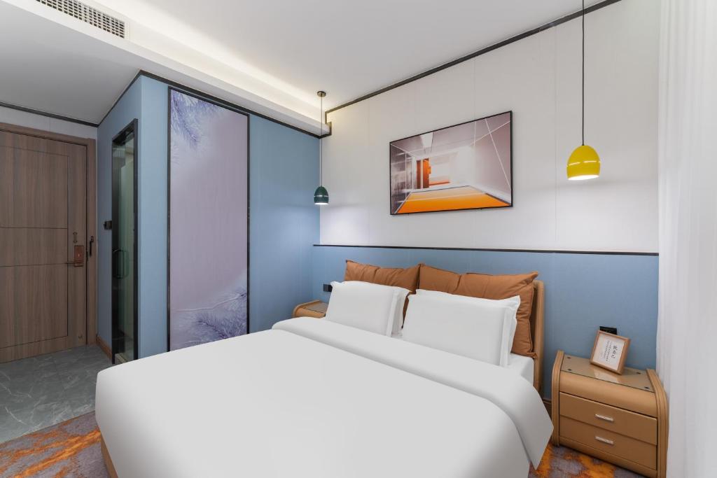Guangzhou Nuomo International Hotel Room Type - Superior Queen Room