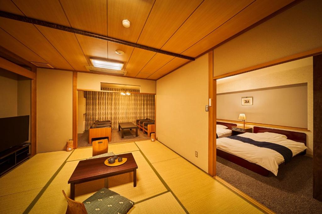 Ooedo Onsen Monogatari Dogo - Tap to explore photos