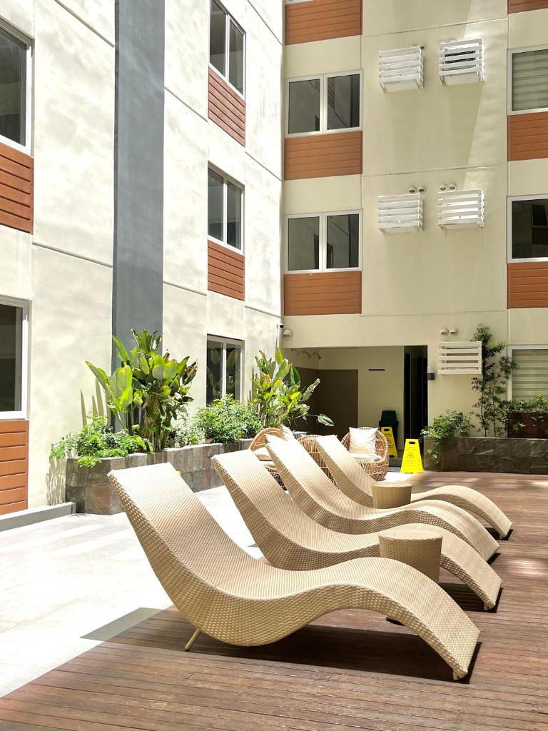 J&J Havenstay Ananda Square - Tap to explore photos