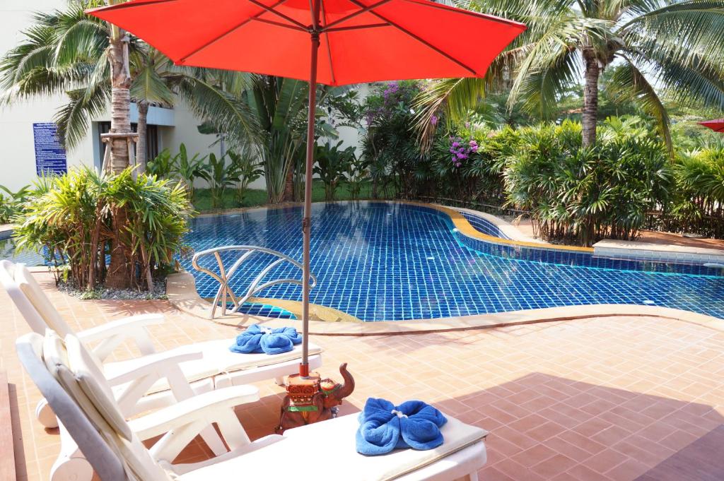 The Oriental Tropical Beach at VIP Resort photo 2