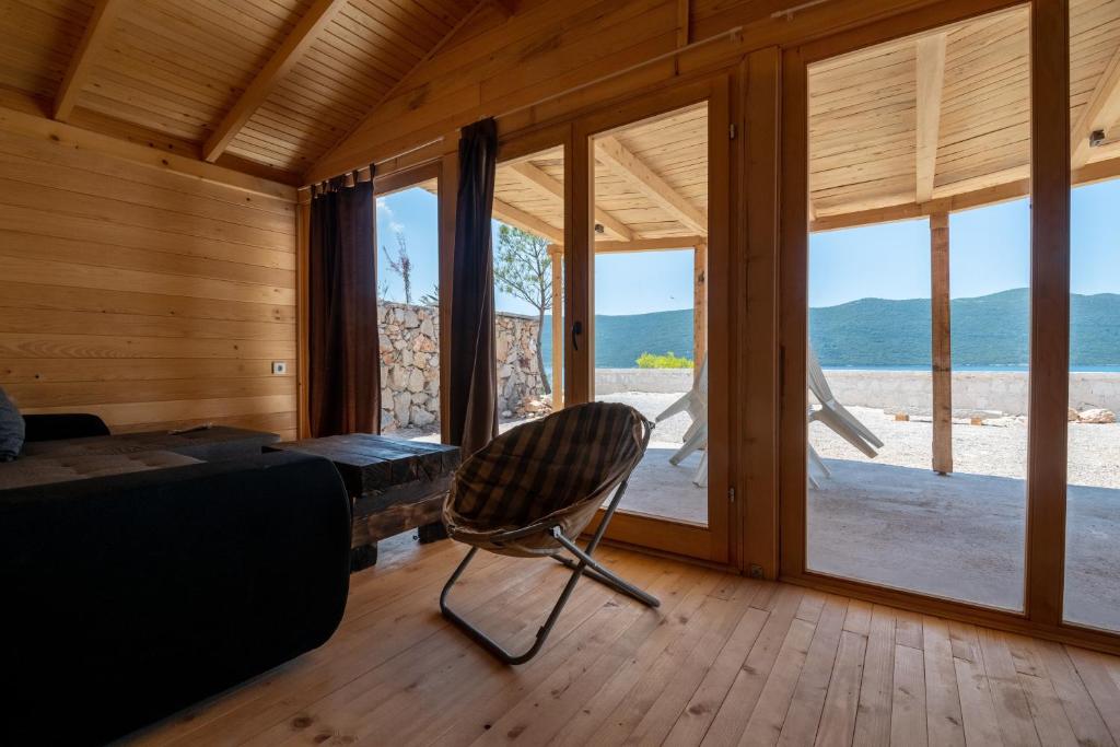 Feral Beach Room Type - Deluxe One Bedroom Apartment