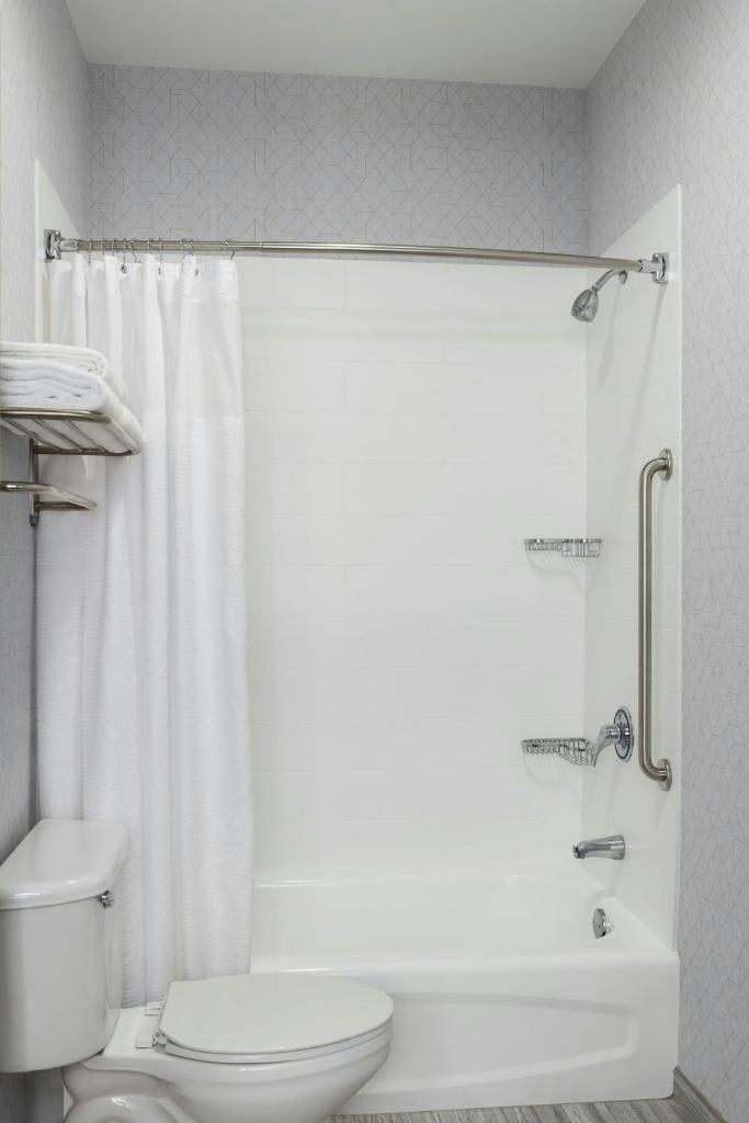 SpringHill Suites by Marriott Frankenmuth - Tap to explore photos