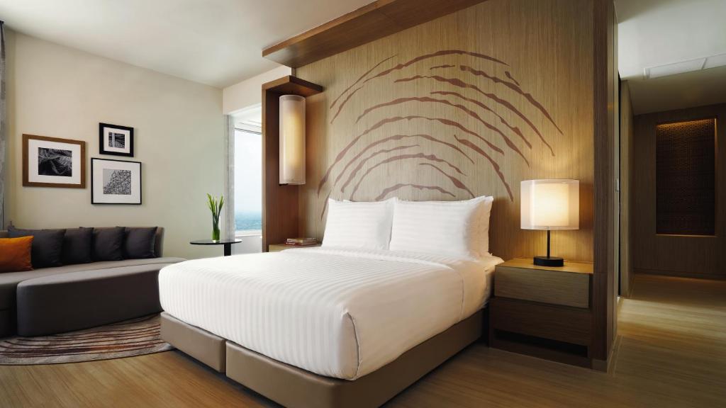 Сьюит (Представительский люкс с видом на море), Mövenpick Siam Hotel Na Jomtien Pattaya