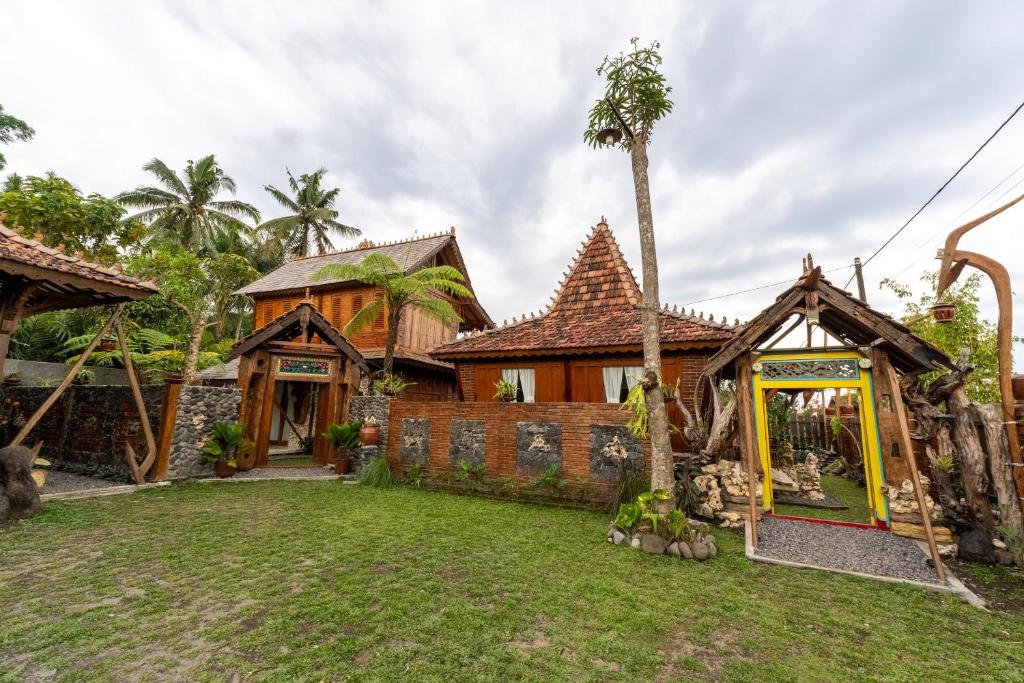 Villa Kaluna - 3 Bedroom Javanese Villa in Kaliurang photo 1