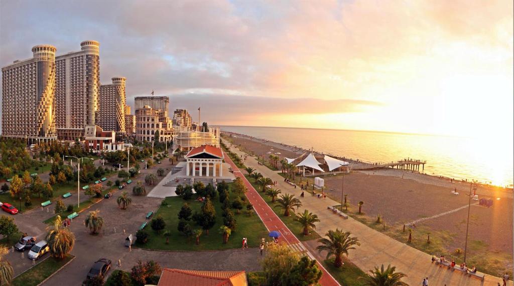 ApartHotel in Orbi Sea Towers photo 1