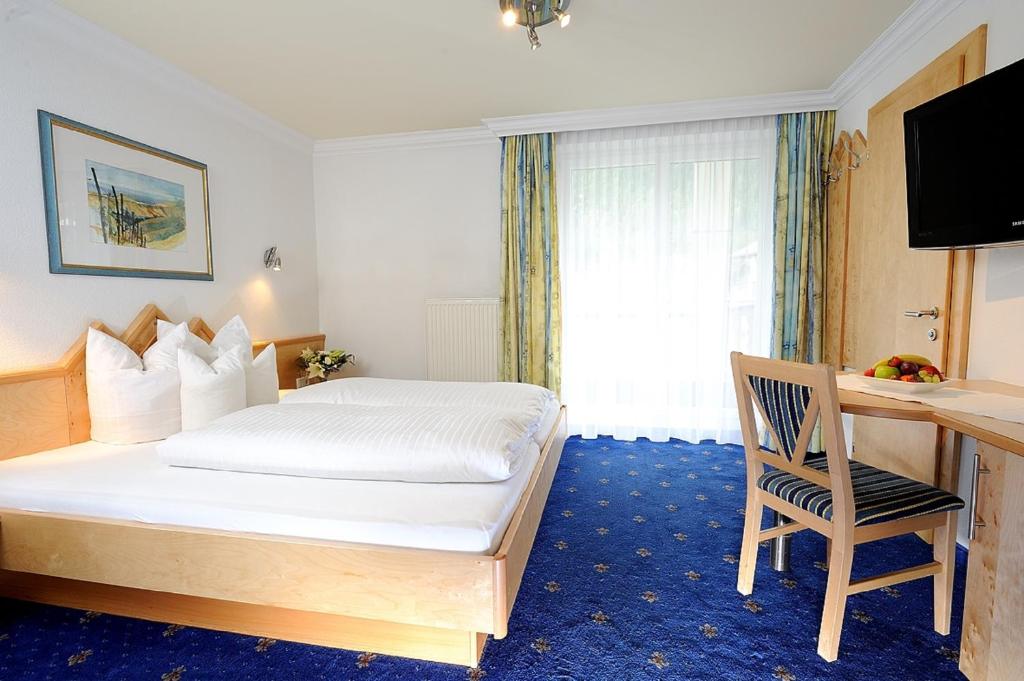 Hotel Garni Valülla photo 4