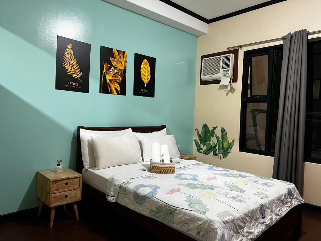 HOYA Aparthotel In Malate - Tap to explore photos