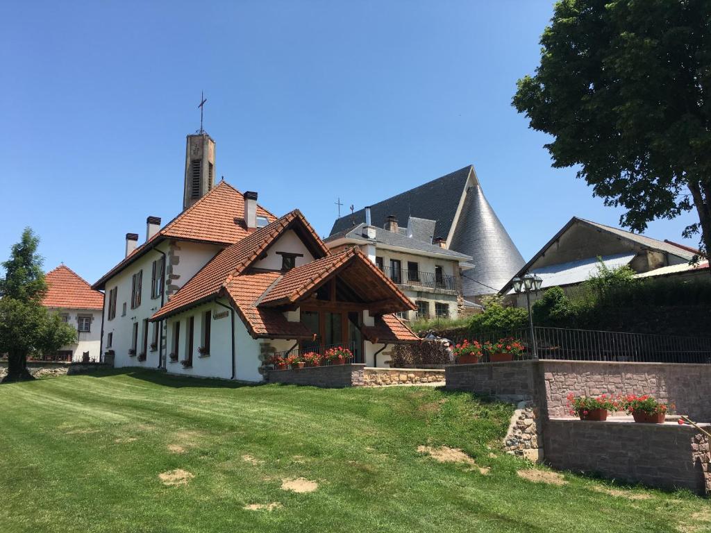 Casa Rural Roncesvalles photo 3