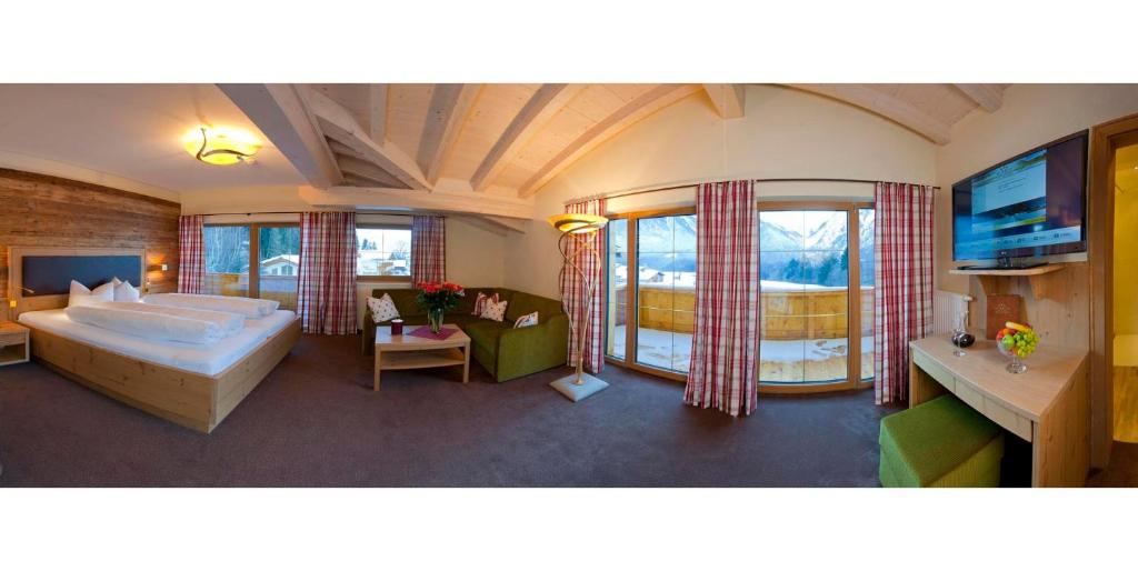 Двухместный (Двухместный номер Делюкс с 1 кроватью), Hotel Huber Hochland
