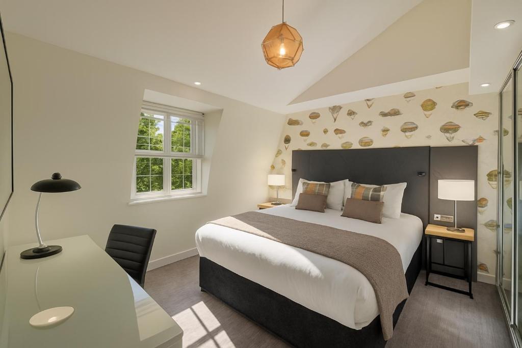 Mercure London Hyde Park Hotel Room Type - Cozy Double Room