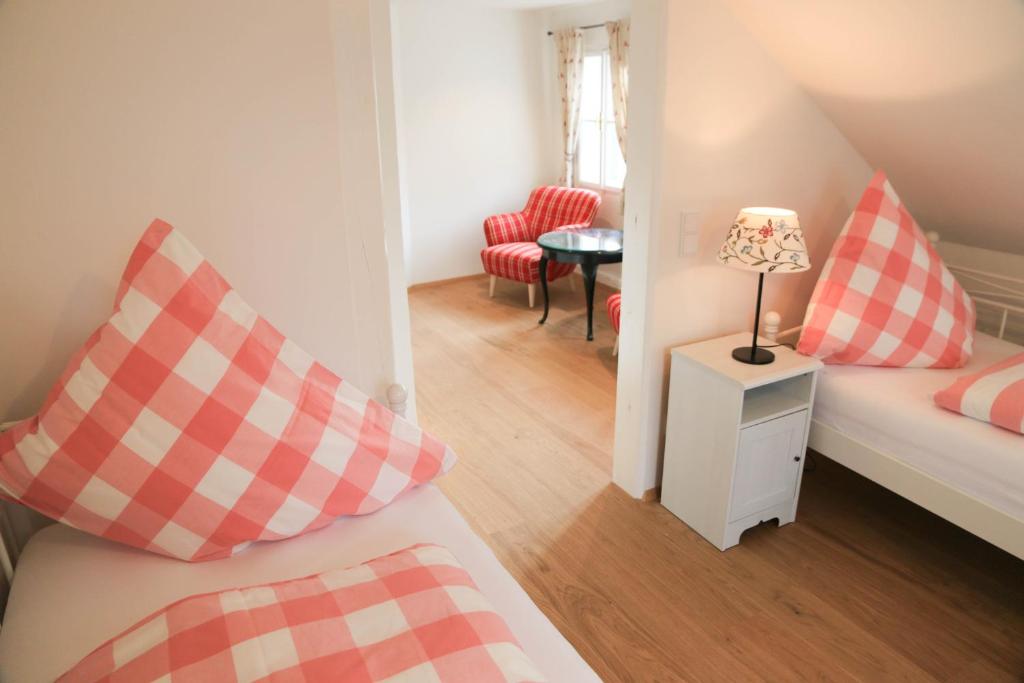 Villa Leni - Premium Apartments - Tap to explore photos