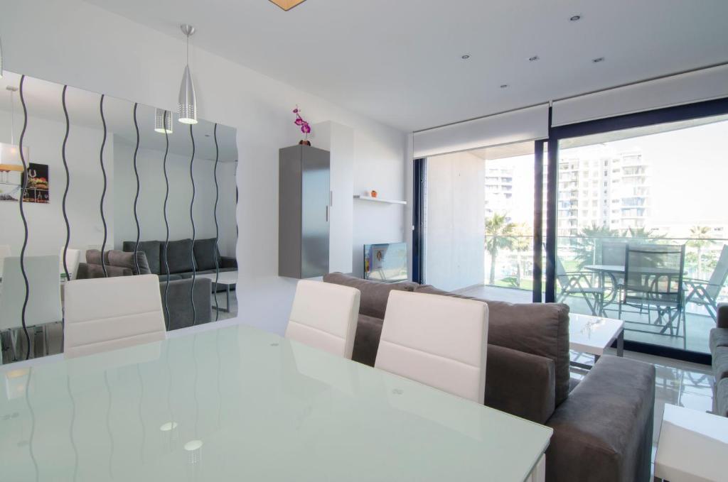 Sea Senses Apartments - Marholidays - Tap to explore photos