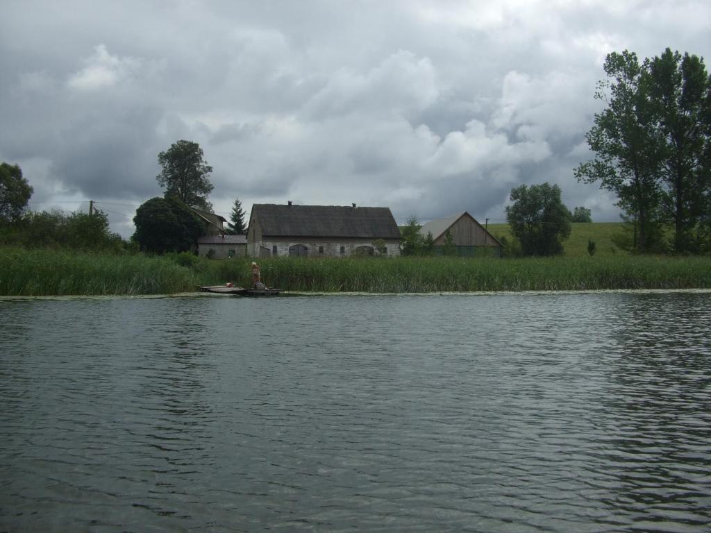 Trzecie Jezioro photo 1