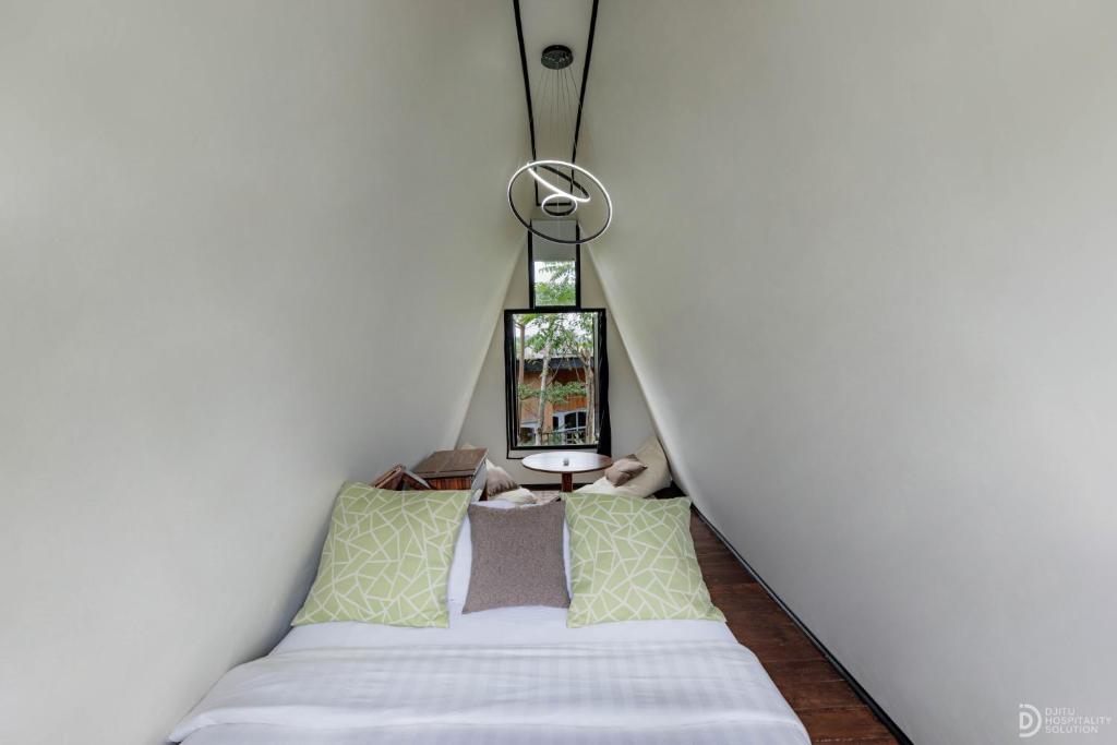 Camani Glamping - Tap to explore photos