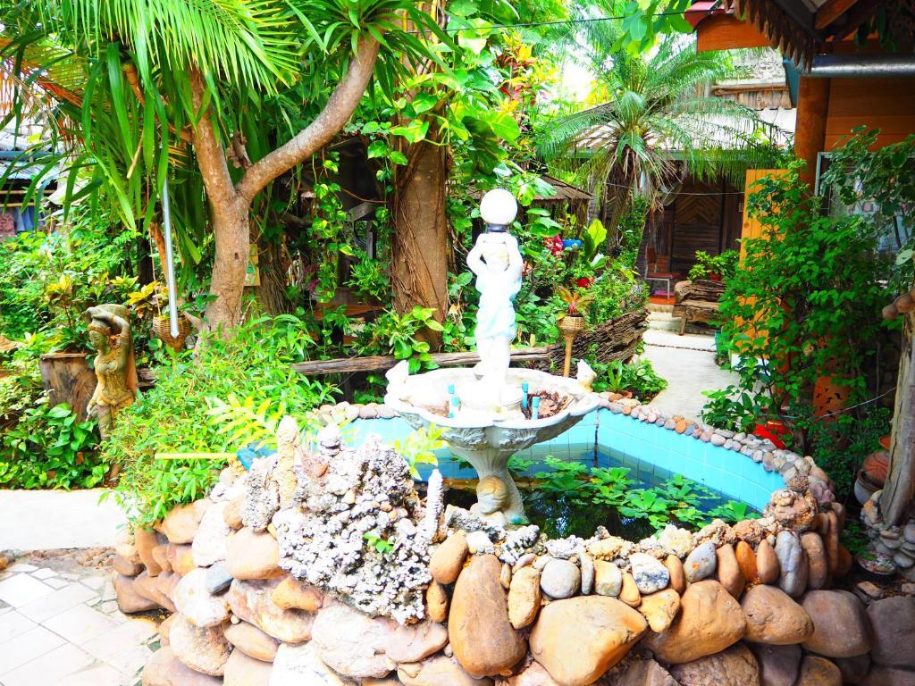 Three J Guesthouse photo 3