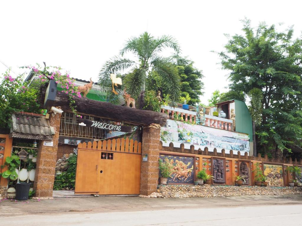 Three J Guesthouse photo 1