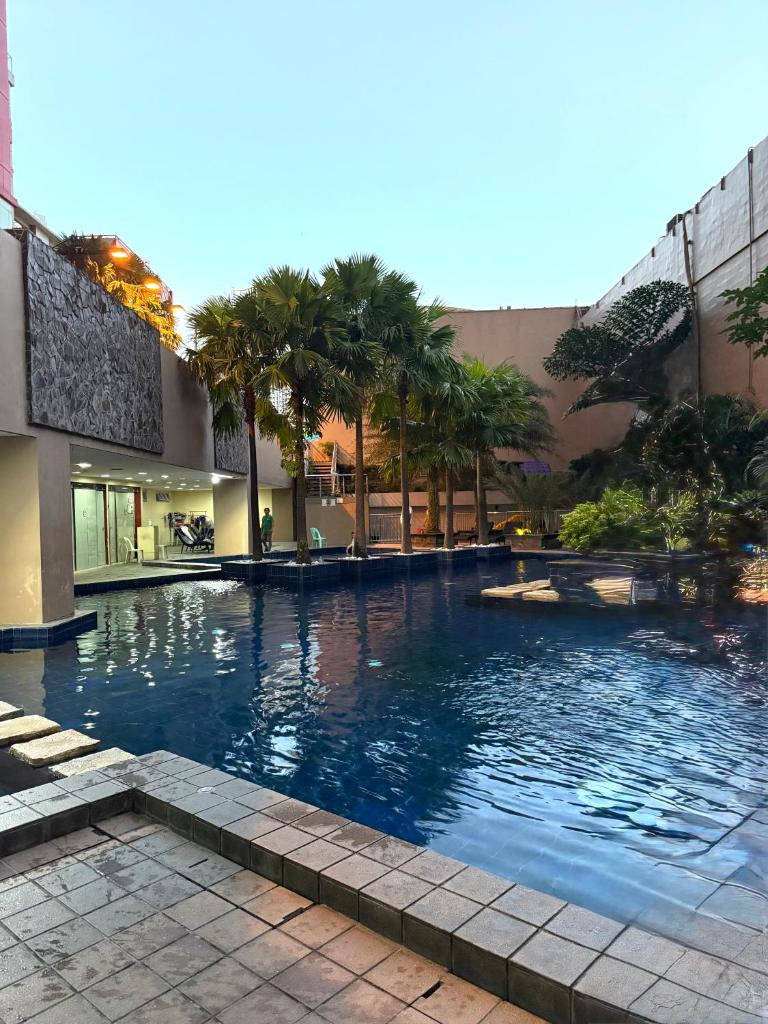 Flat 316 Modern Minimalist Studio Near Makati BGC - Tap to explore photos