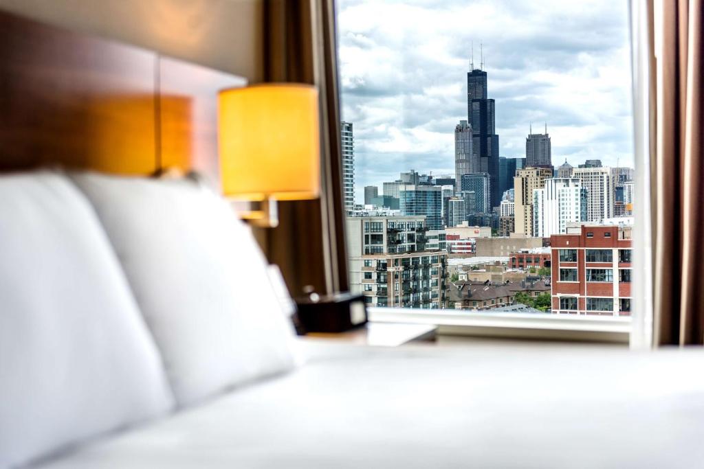 Трехместный (Номер с кроватью размера «king-size» и видом на город), Hyatt Regency McCormick Place