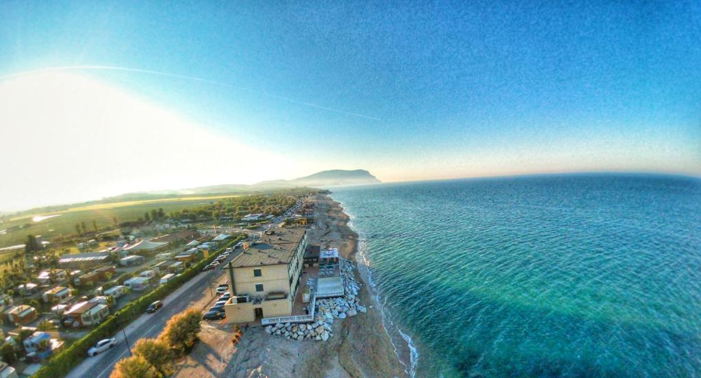 Hotel Brigantino Non Dista photo 2