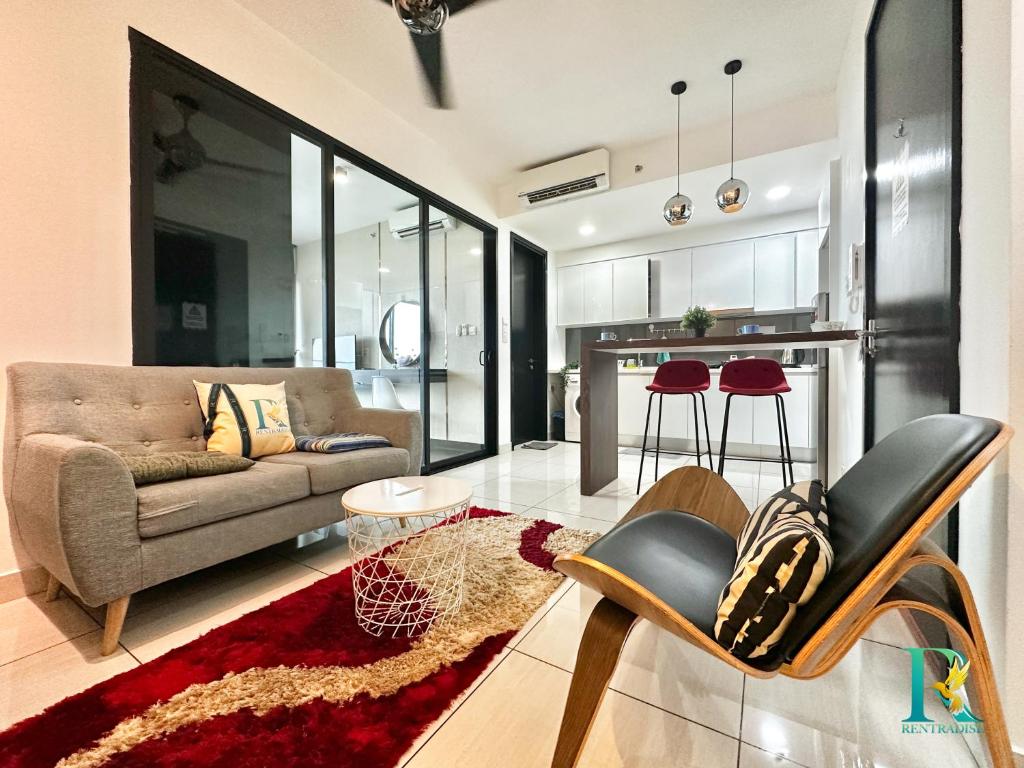 Almas Suites by RR JBcity - Tap to explore photos