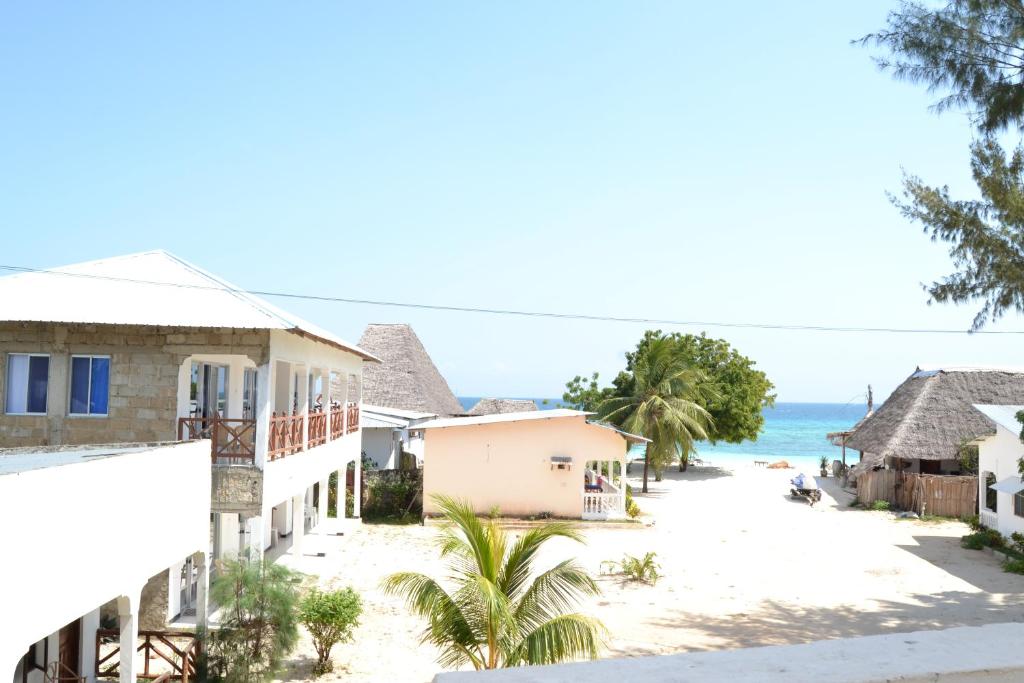Union Beach Bungalow photo 2