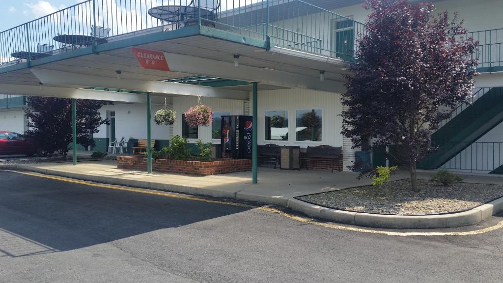Huntingdon Motor Inn photo 4