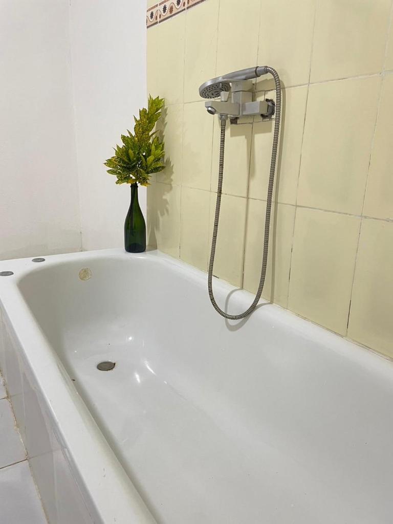 Zanzllywood Uroa Beach Suites Hotel Apartment - Tap to explore photos