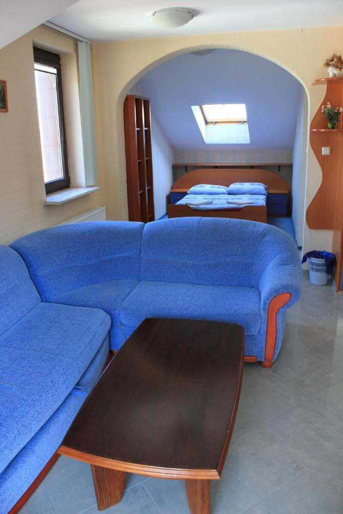 Четырехместный (Четырехместный номер с ванной комнатой), Adeo Hostel