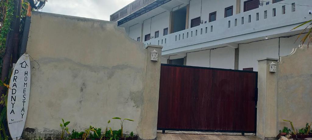 Pradnya Homestay Ungasan - Room near Uluwatu photo 2