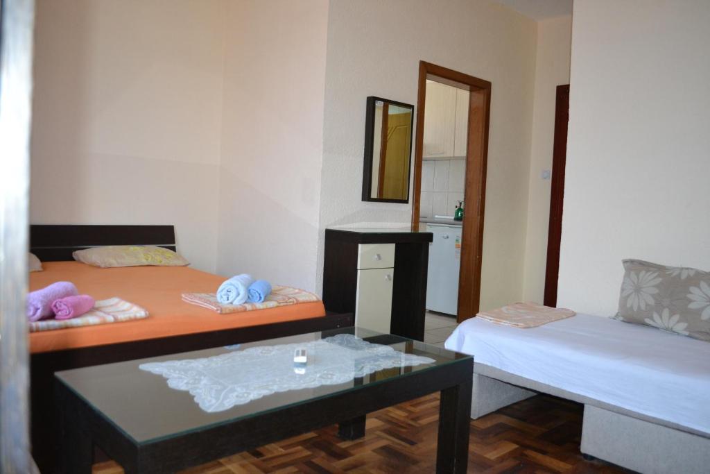 Apartments Elizabet photo 3