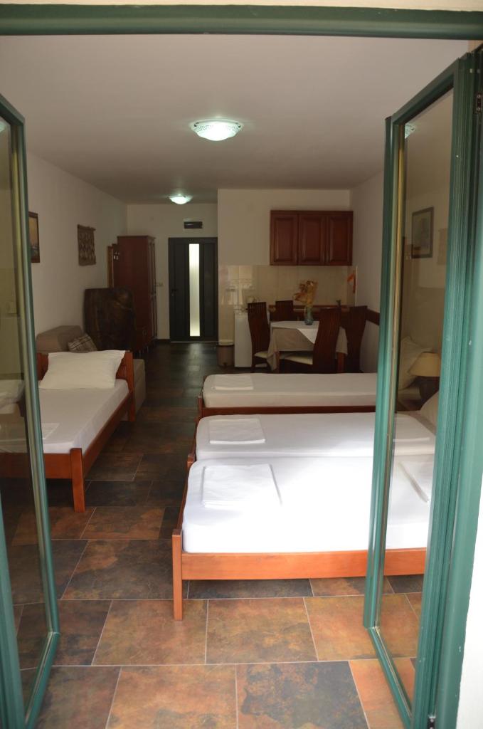 Студио (Номер-студио с террасой), Lero Apartments