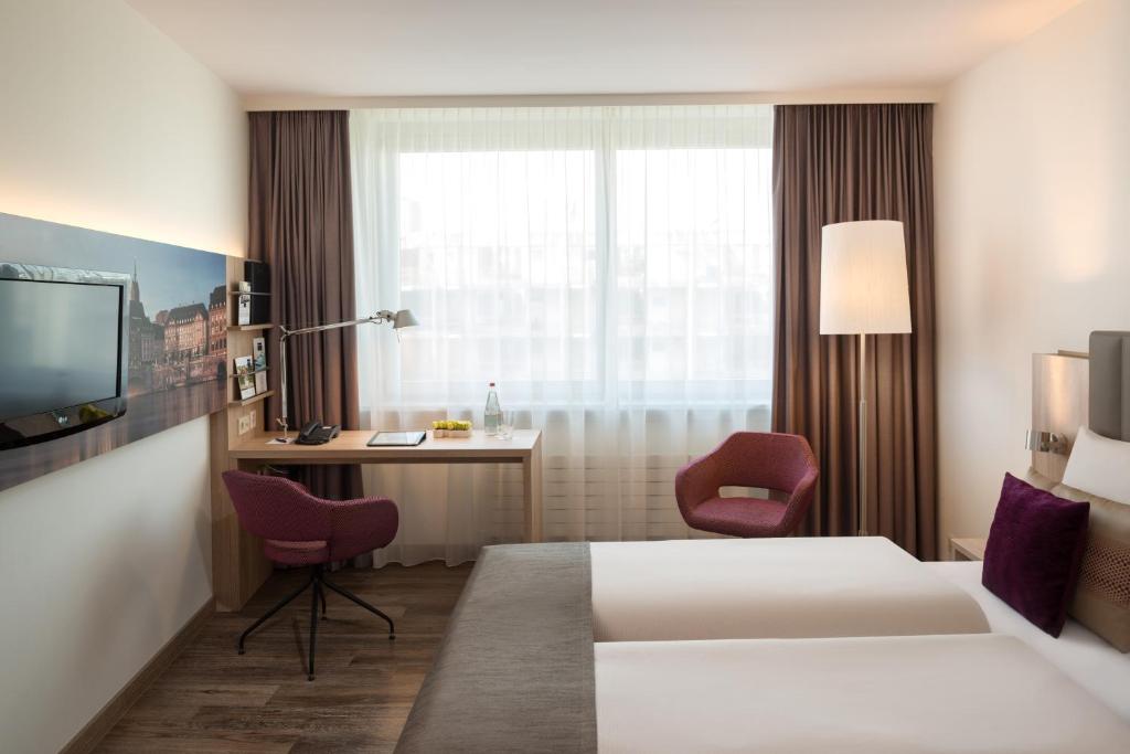 Двухместный (Улучшенный двухместный номер с 1 кроватью), Dorint Hotel Basel