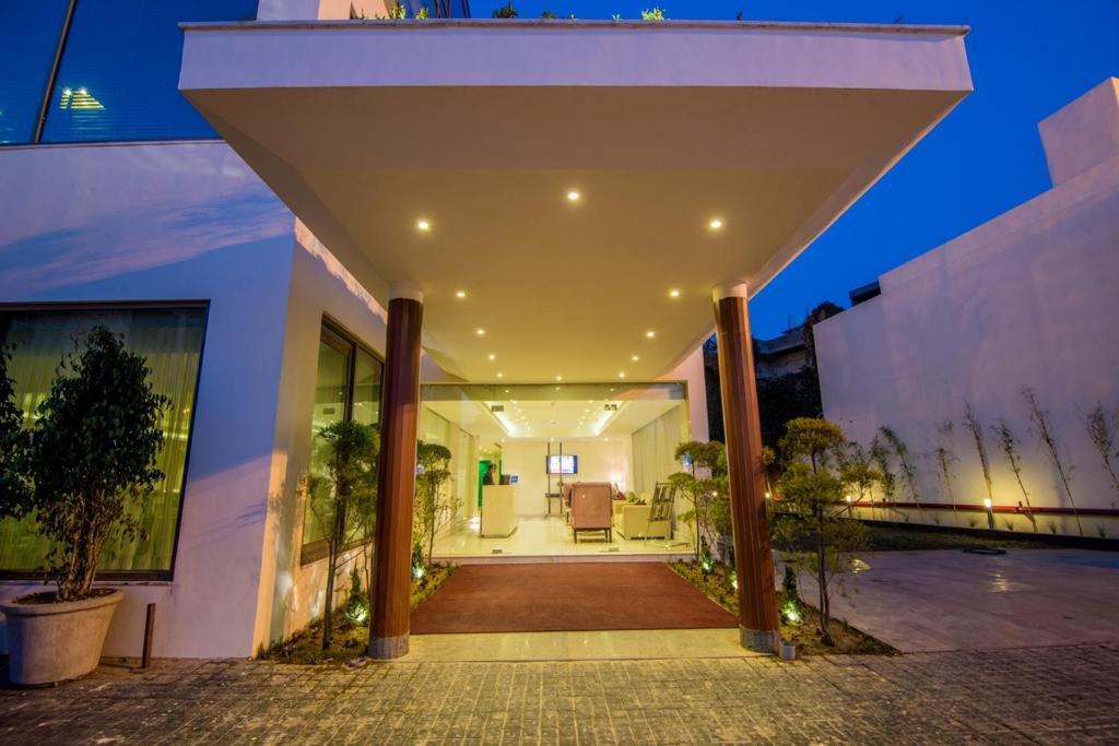 The Imperial Poonam Hotel photo 4