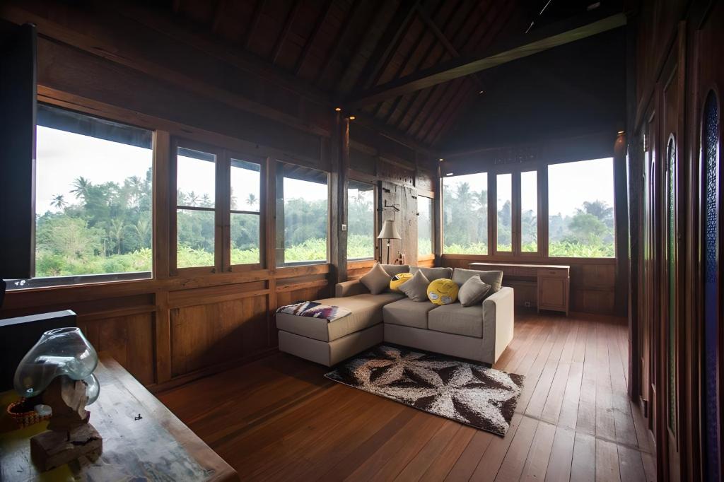 Villa Bunga Bintang Near Beji Waterfall photo 1