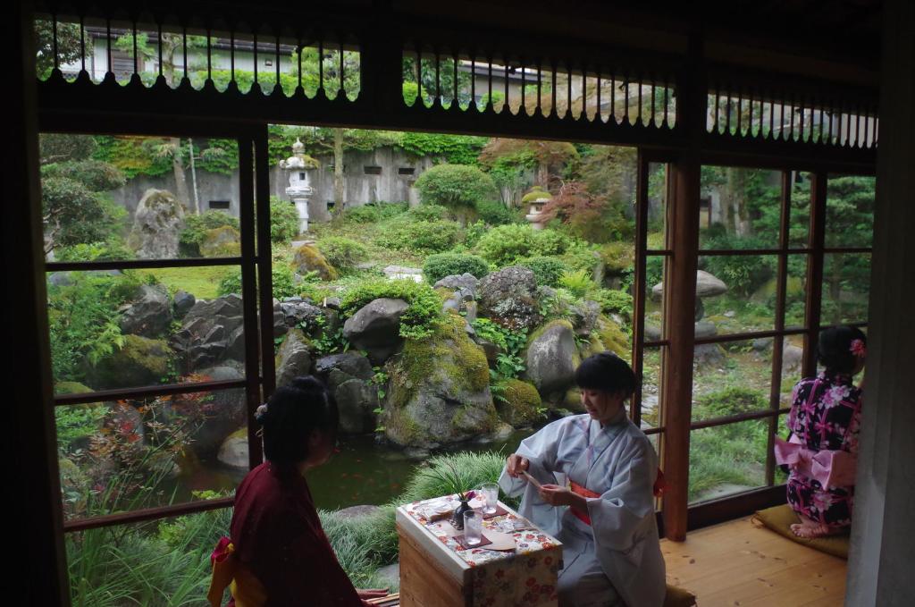 Etchu Yatsuo Base OYATSU photo 3