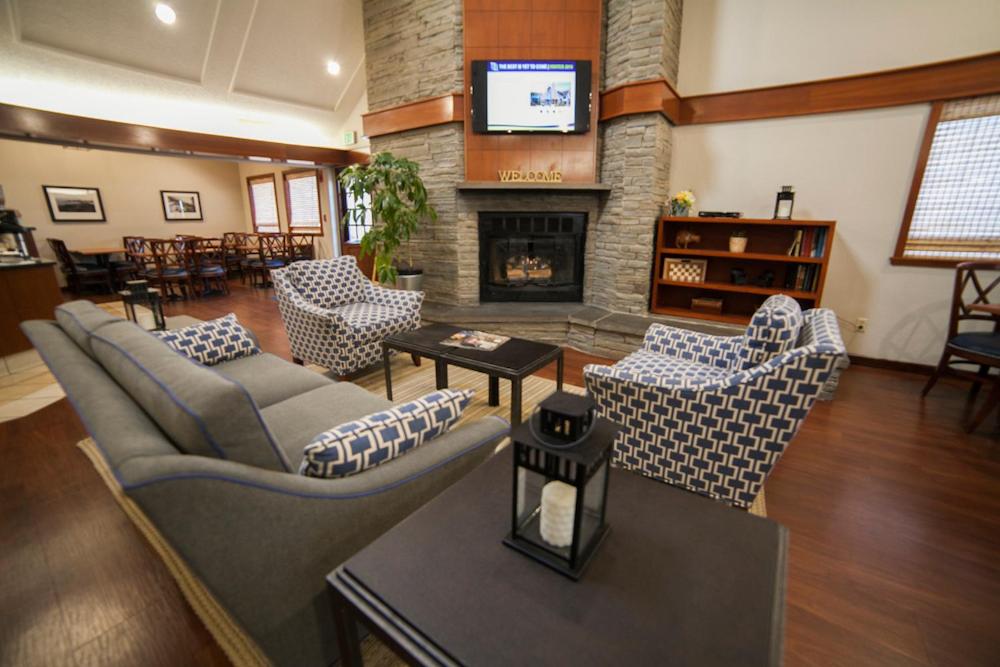 New Haven Village Suites image