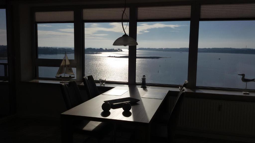 Ostseefjord-Schlei-Blick im Wikingturm photo 2