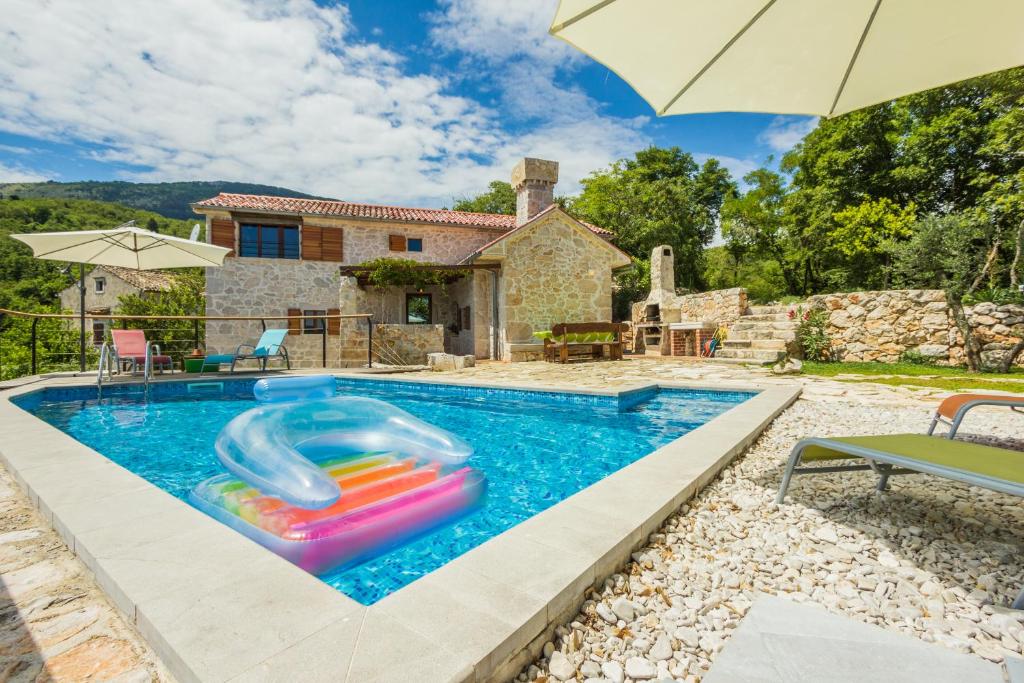 Ivanini secluded stone Villa with a stunning view photo 2