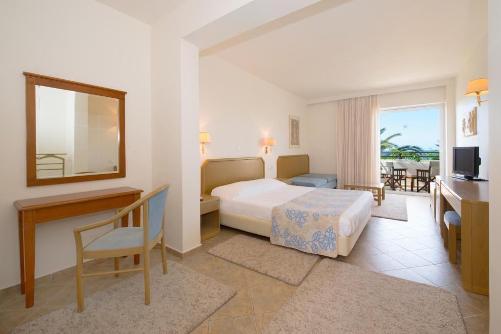 Номер (Улучшенное бунгало), Iberostar Creta Panorama & Mare