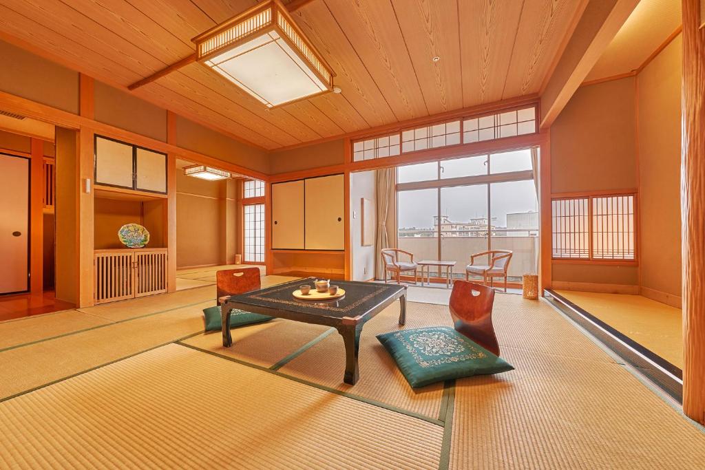 Ooedo Onsen Monogatari Awazu Grand Hotel - Tap to explore photos