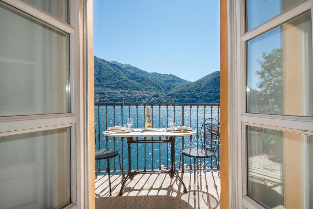 Apartments At the Pier Of Brienno - The House Of Travelers photo 3