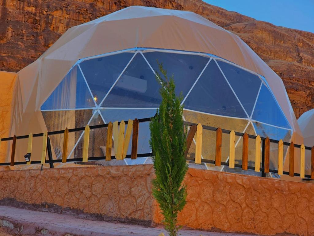 Salman Zwaidh Camp Room Type - Bubble Tent Double