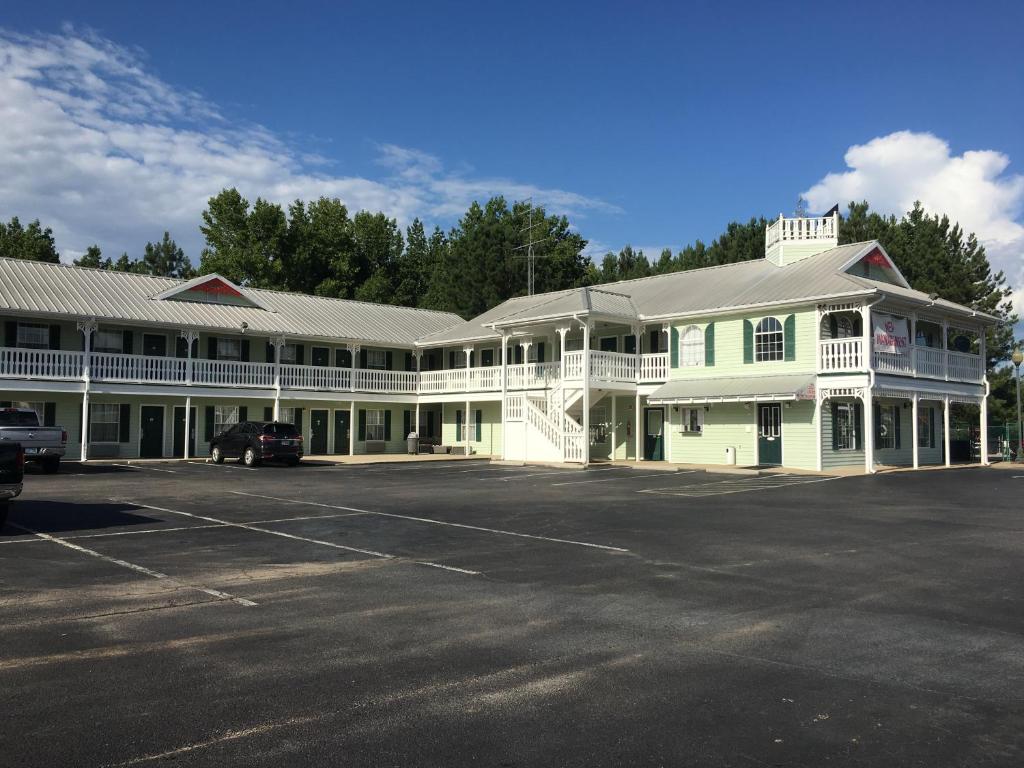 Woodstream Inn photo 3