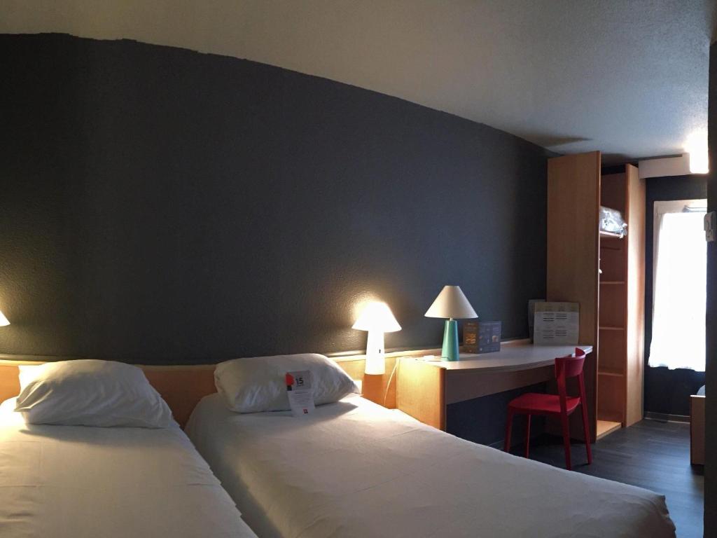 ibis Rochefort